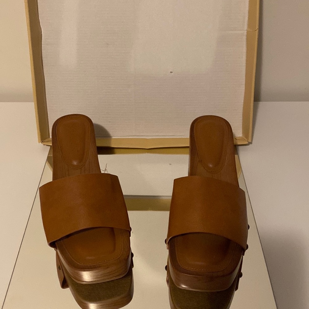 Womens shoes